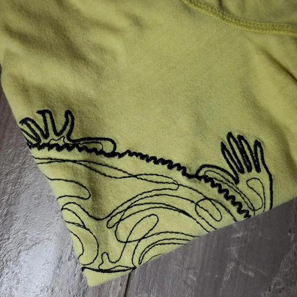 Cat & Jack Yellow Toddler Boy V-Neck Lizard King T-Shirt Size 3T NWOT - Picture 9 of 11